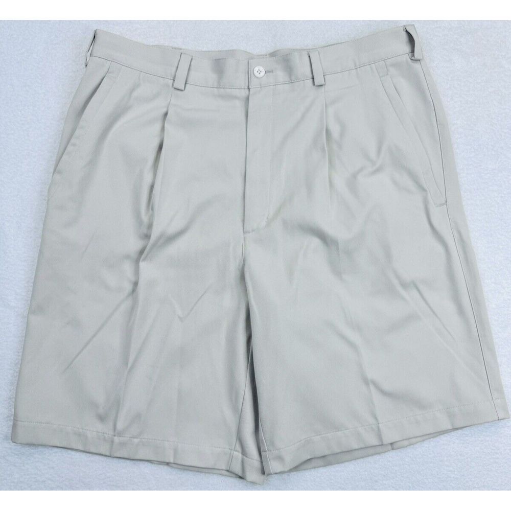Nike Golf Ivory Fit Dry Shorts Men 35 Pleated Performance Wicking Chino 9".‎
